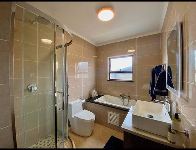 2 BEDROOM PROPERTY TO RENT IN BLUE HILLS